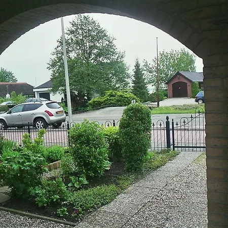 Fam. Elzinga فندق مبيت وإفطار