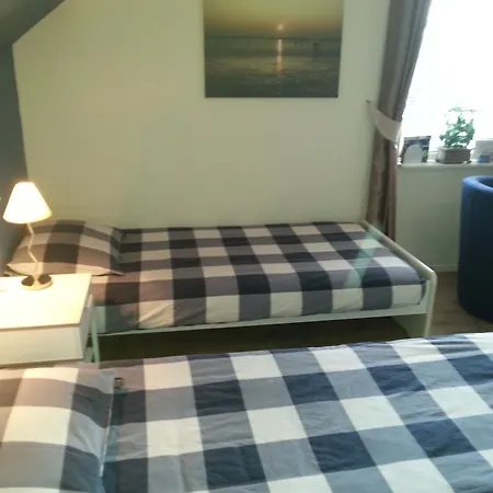 Fam. Elzinga فندق مبيت وإفطار