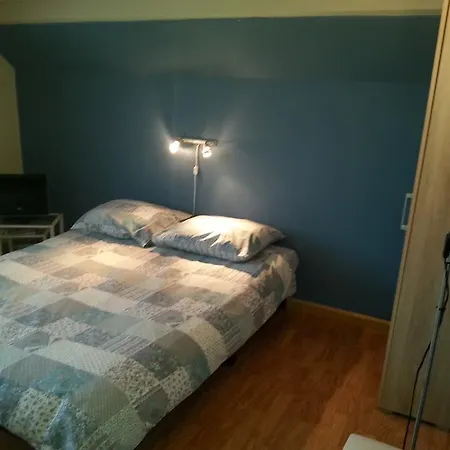 Fam. Elzinga فندق مبيت وإفطار *